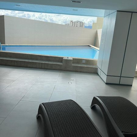 Modern & Comfy Studio - Steps From Ayala Mall, Cebu City エクステリア 写真