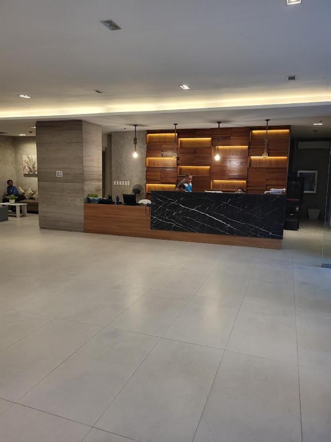 Modern & Comfy Studio - Steps From Ayala Mall, Cebu City エクステリア 写真